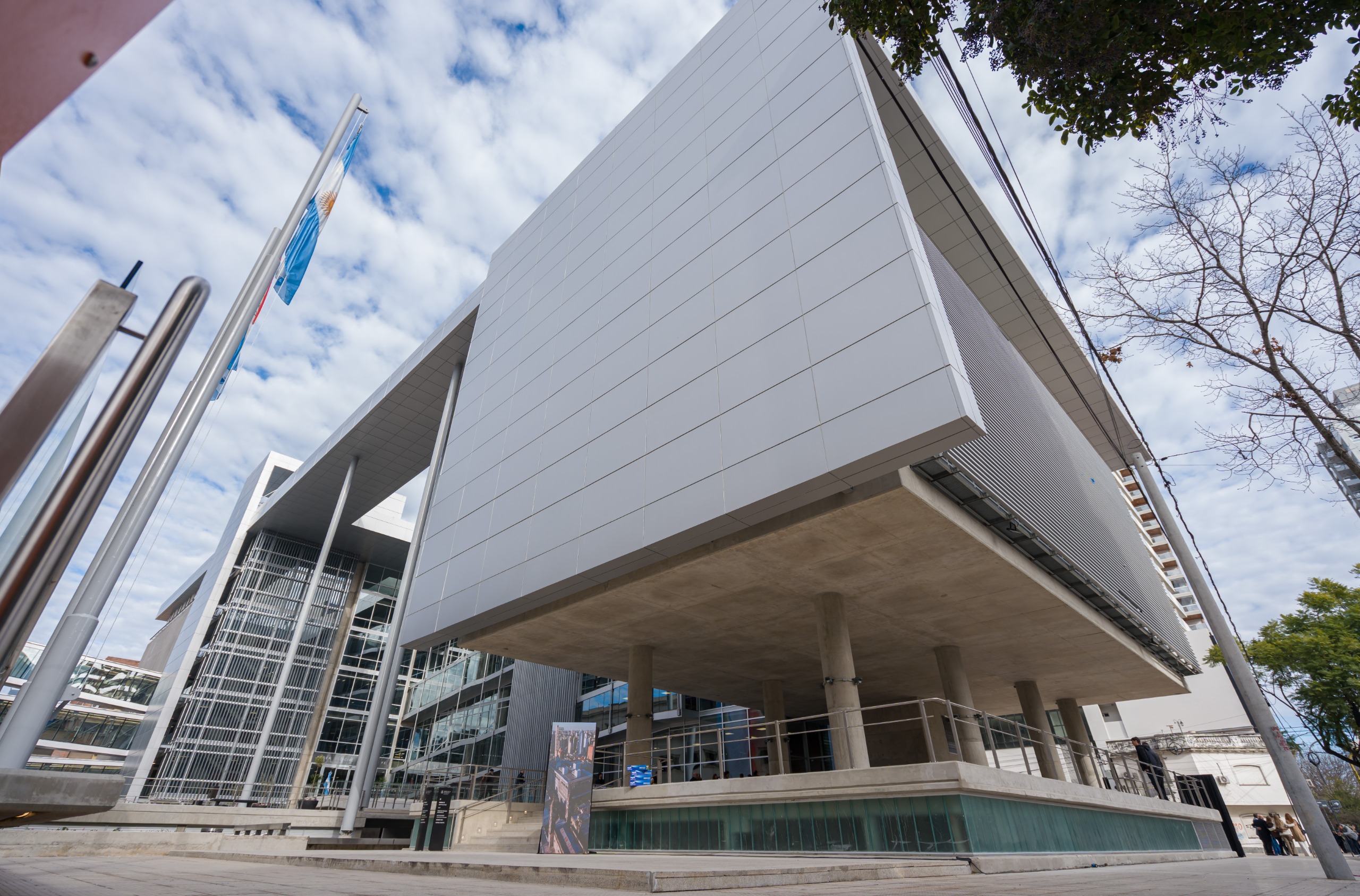 COMENZÓ EL TRASLADO DE DEPENDENCIAS AL “ANEXO PALACIO DE JUSTICIA”